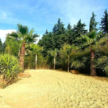 Propriete De 3 Chambres Avec Jardin Clos A A 8 Km De La Будинок відпочинку